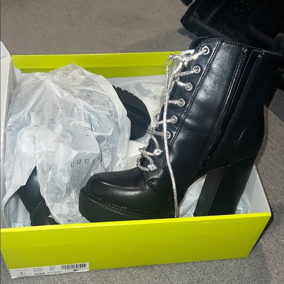 Gianni Bini Black Lace-Up Platform Boots